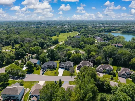 10362 Waterfront Drive Woodbury MN 55129