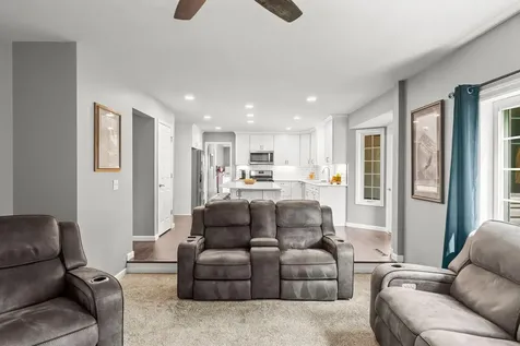 1801 Valley Ridge Trail S Chanhassen MN 55317