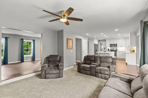 1801 Valley Ridge Trail S Chanhassen MN 55317