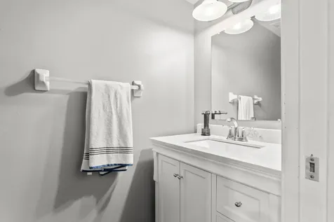 1801 Valley Ridge Trail S Chanhassen MN 55317