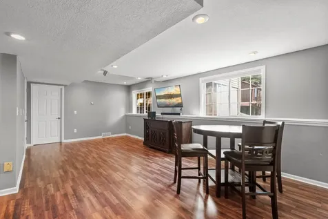 1801 Valley Ridge Trail S Chanhassen MN 55317