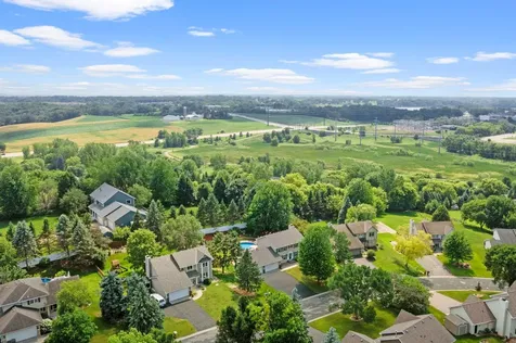 1801 Valley Ridge Trail S Chanhassen MN 55317