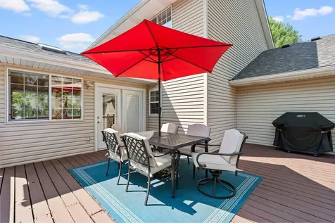 1801 Valley Ridge Trail S Chanhassen MN 55317