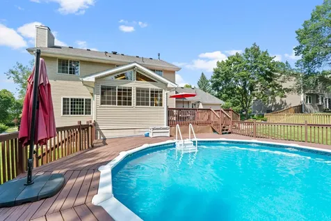 1801 Valley Ridge Trail S Chanhassen MN 55317