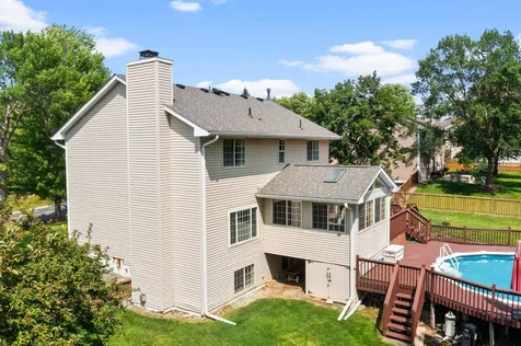 1801 Valley Ridge Trail S Chanhassen MN 55317