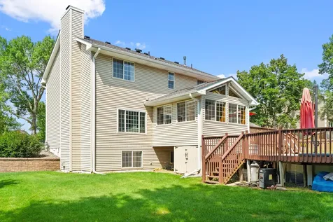 1801 Valley Ridge Trail S Chanhassen MN 55317