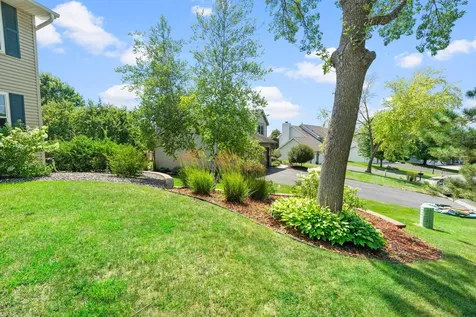 1801 Valley Ridge Trail S Chanhassen MN 55317