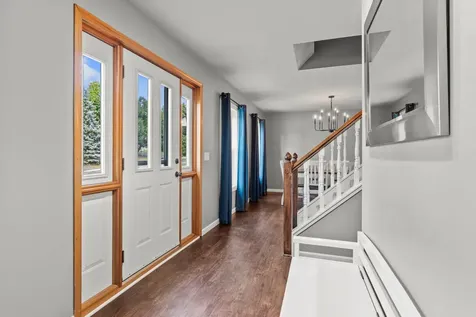 1801 Valley Ridge Trail S Chanhassen MN 55317