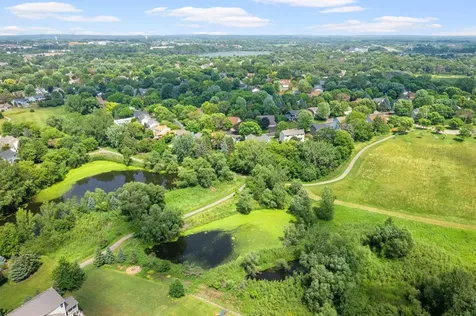 1801 Valley Ridge Trail S Chanhassen MN 55317