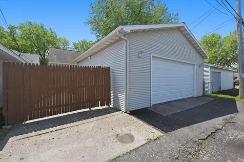 915 N 22nd Street Superior WI 54880