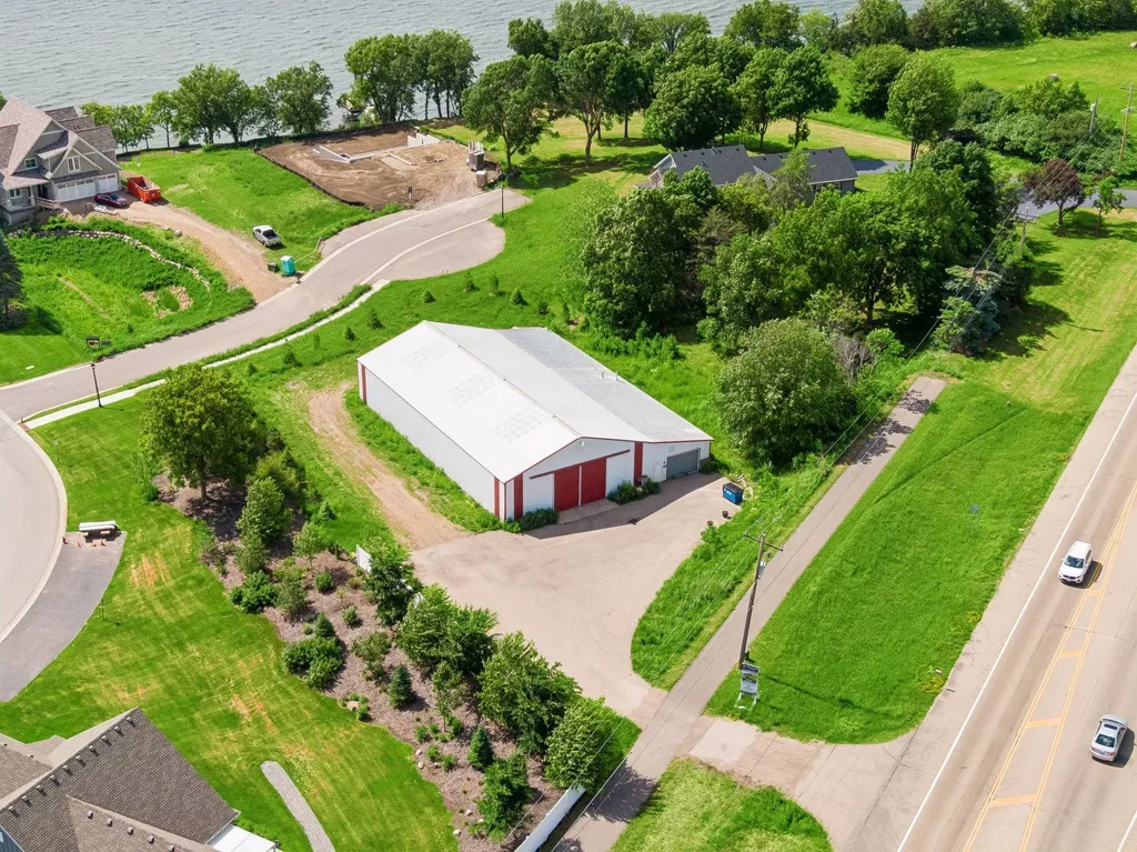 7860 Laketown Parkway Waconia MN 55387