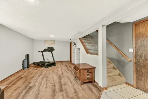 1810 25th Avenue NW Rochester MN 55901