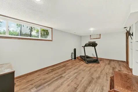 1810 25th Avenue NW Rochester MN 55901