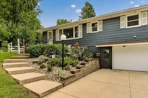 1810 25th Avenue NW Rochester MN 55901