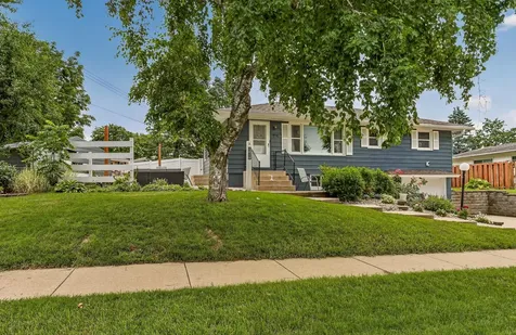 1810 25th Avenue NW Rochester MN 55901