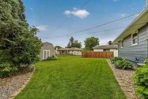 1810 25th Avenue NW Rochester MN 55901