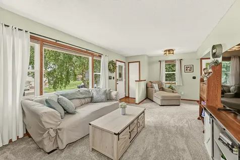 1810 25th Avenue NW Rochester MN 55901