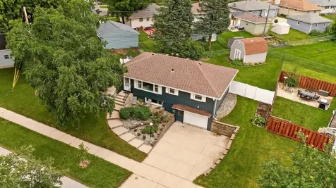 1810 25th Avenue NW Rochester MN 55901