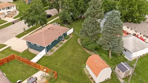1810 25th Avenue NW Rochester MN 55901