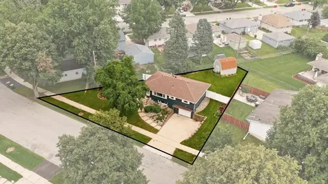 1810 25th Avenue NW Rochester MN 55901