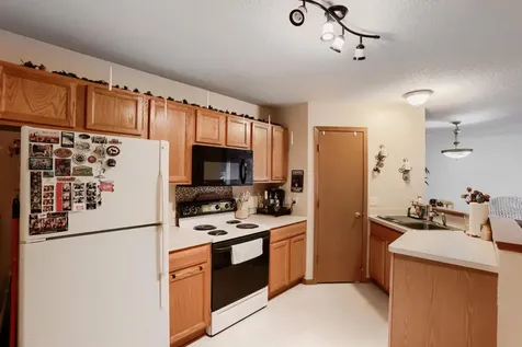 6452 158th Street W Apple Valley MN 55124