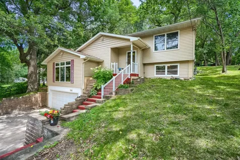 280 Glenmar Avenue Mahtomedi MN 55115