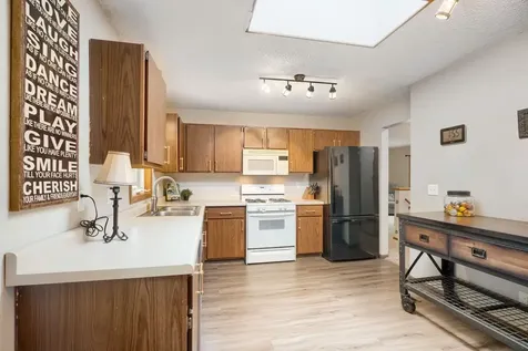 280 Glenmar Avenue Mahtomedi MN 55115
