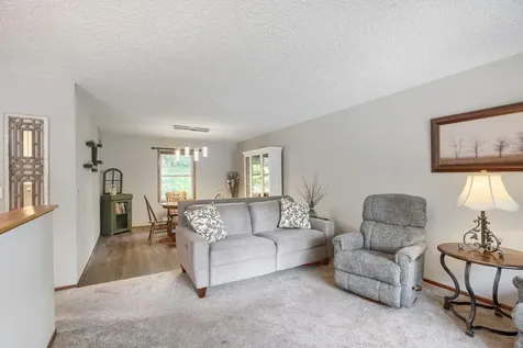 280 Glenmar Avenue Mahtomedi MN 55115