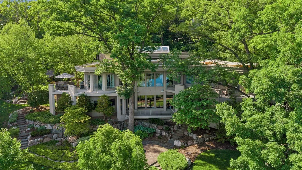 6504 Stauder Circle Edina MN 55436