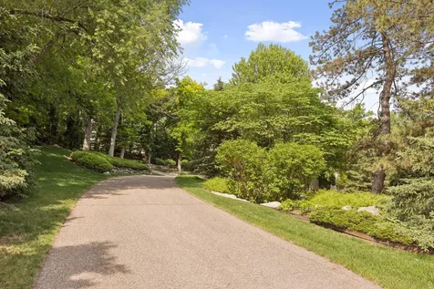 6504 Stauder Circle Edina MN 55436
