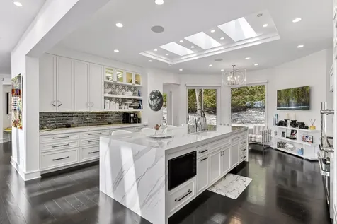 6504 Stauder Circle Edina MN 55436