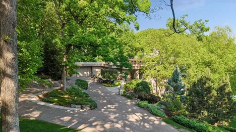 6504 Stauder Circle Edina MN 55436