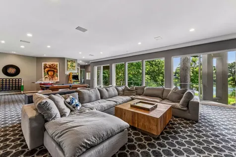 6504 Stauder Circle Edina MN 55436
