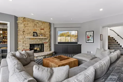 6504 Stauder Circle Edina MN 55436