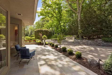 6504 Stauder Circle Edina MN 55436