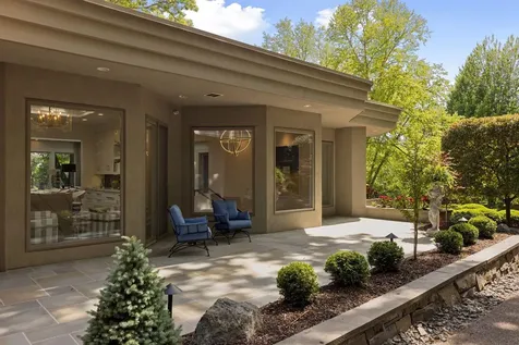 6504 Stauder Circle Edina MN 55436