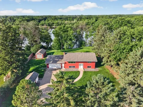 6266 Rivlyn Avenue NW Anoka MN 55303