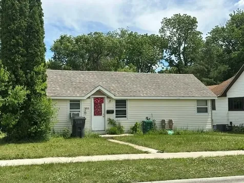 305 S 1st Street Marshall MN 56258