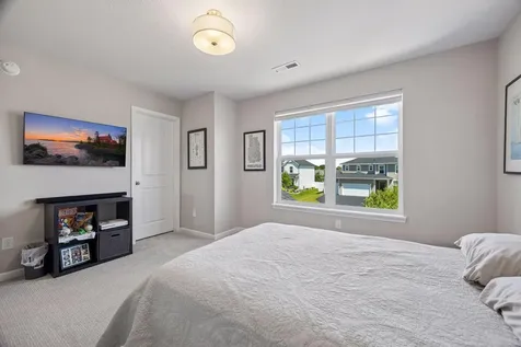 4941 Obsidian Way Victoria MN 55386