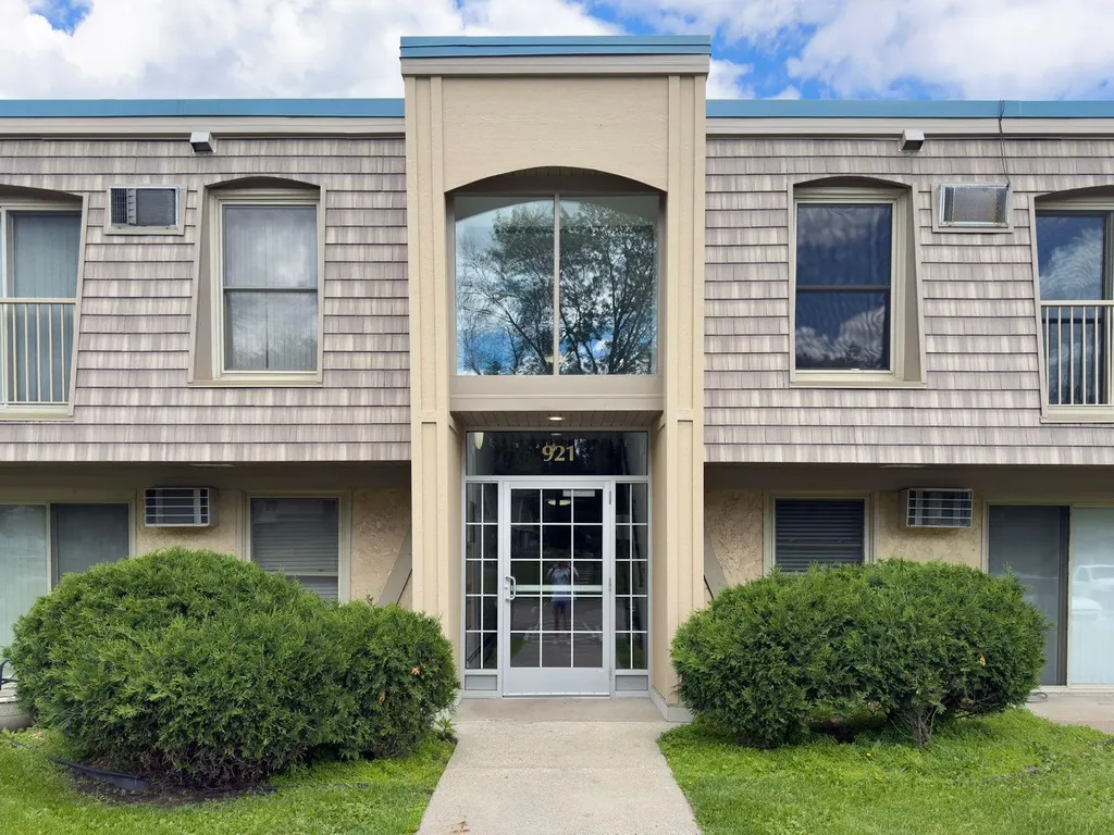 921 11th Avenue S Hopkins MN 55343