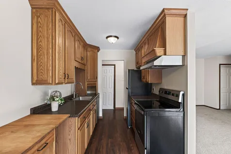 921 11th Avenue S Hopkins MN 55343