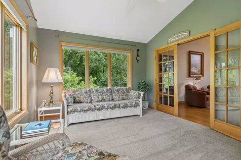 10426 Eagle Pointe Circle Woodbury MN 55129