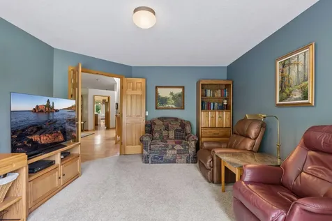 10426 Eagle Pointe Circle Woodbury MN 55129