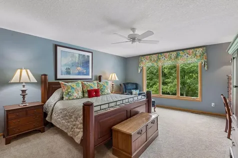 10426 Eagle Pointe Circle Woodbury MN 55129