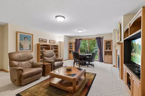 10426 Eagle Pointe Circle Woodbury MN 55129