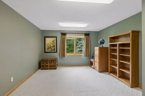 10426 Eagle Pointe Circle Woodbury MN 55129