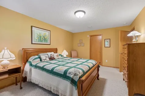 10426 Eagle Pointe Circle Woodbury MN 55129