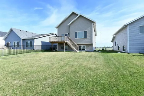 6314 82nd Avenue S Horace ND 58047
