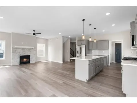 909 Dayton Avenue Saint Paul MN 55104