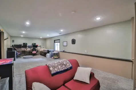 911 8th Street NE Little Falls MN 56345
